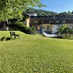 Gruener Baum 3*