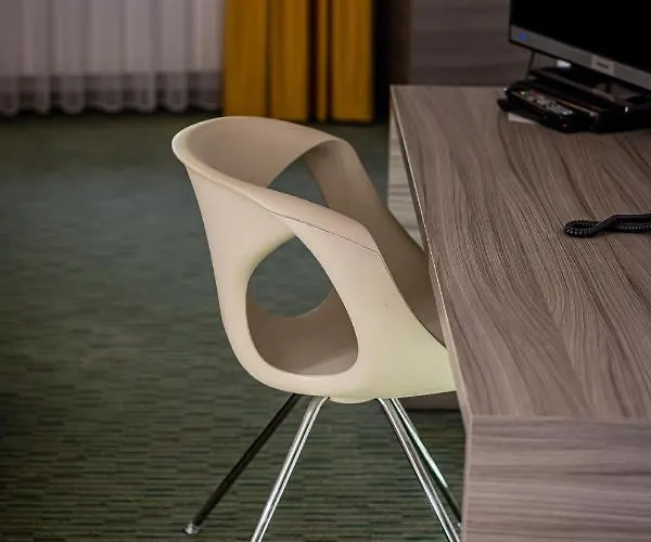 古鲁纳巴敖酒店 酒店 布勒塔尔